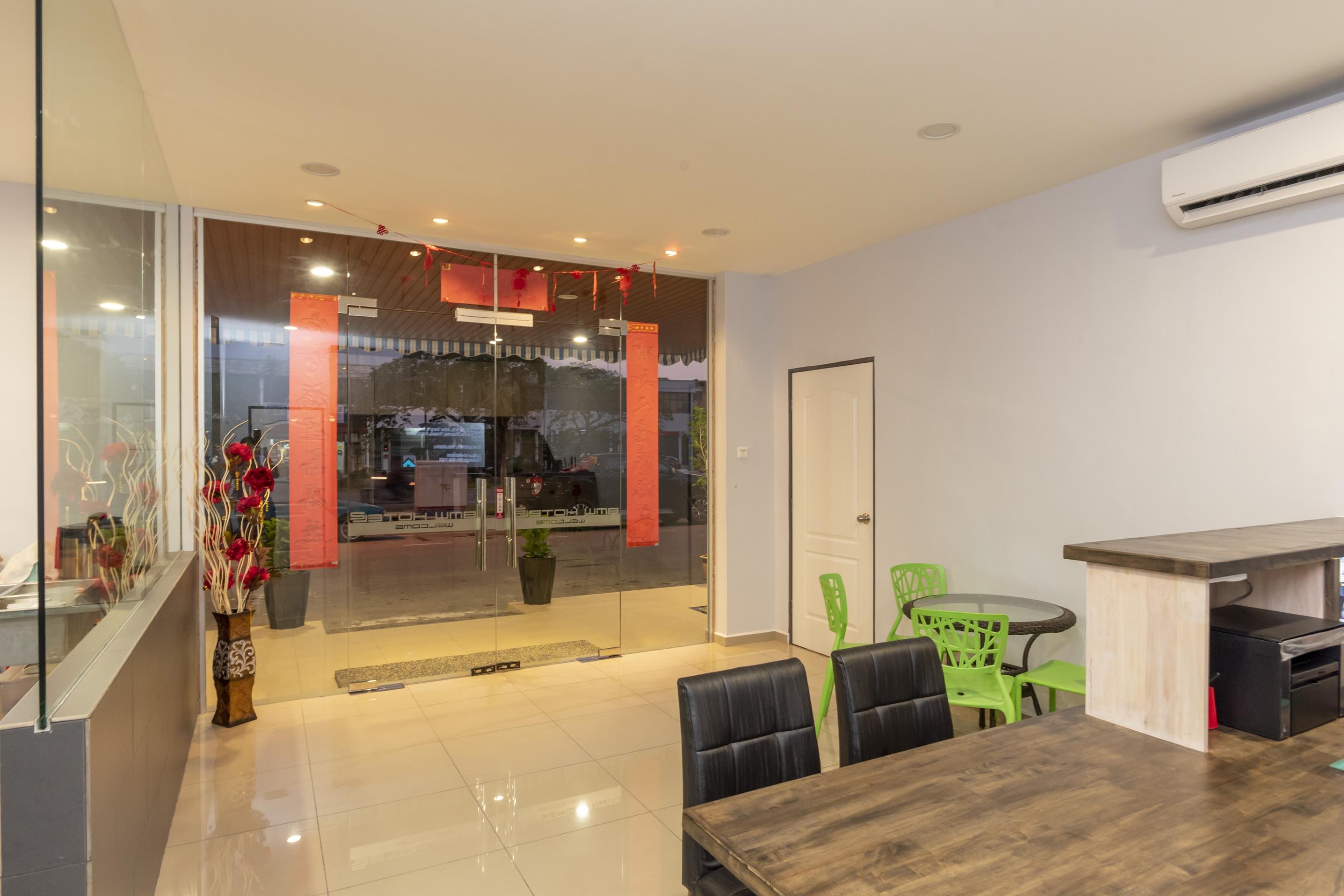 Oyo 778 Bmw 2 Hotel Muar Esterno foto
