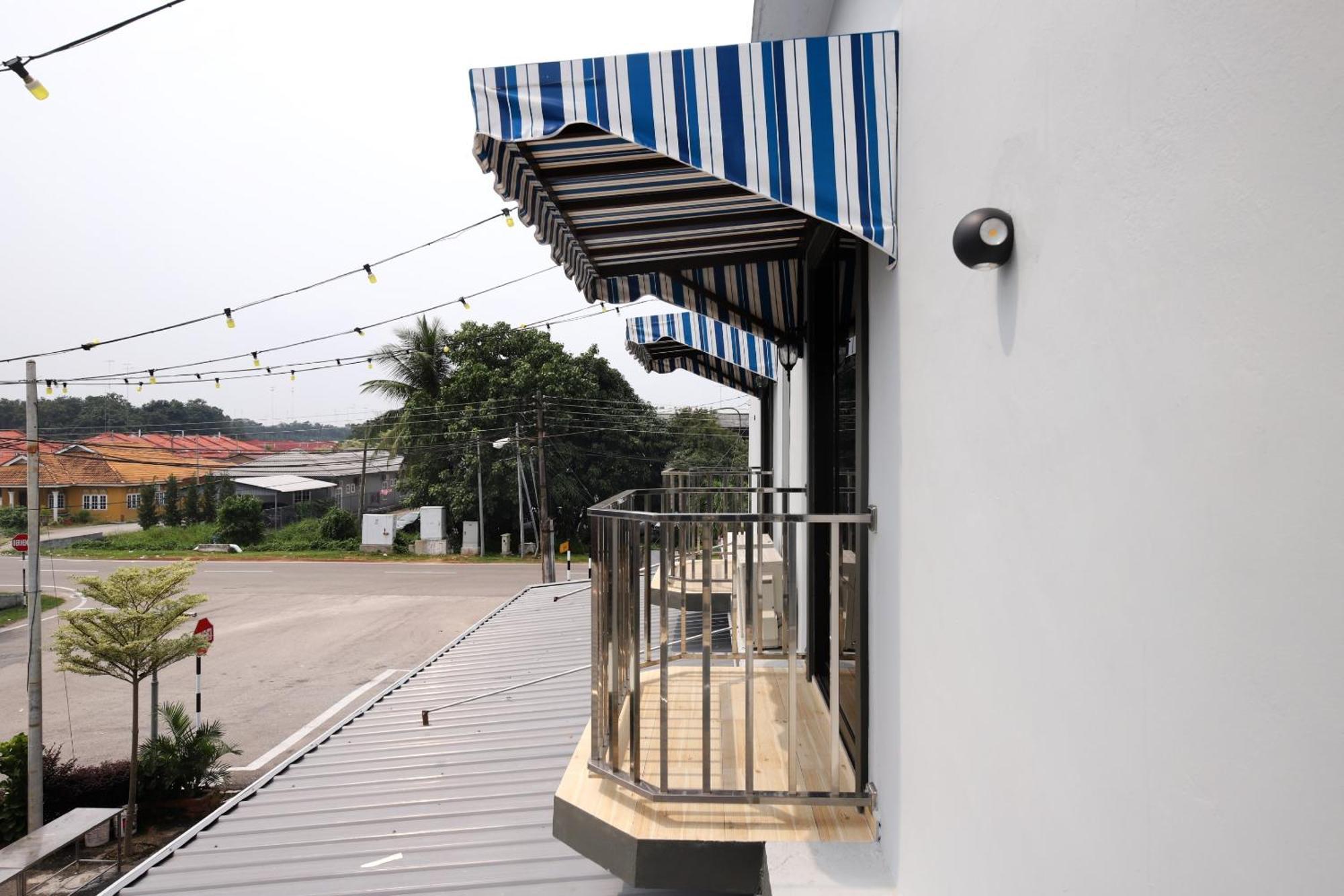 Oyo 778 Bmw 2 Hotel Muar Esterno foto