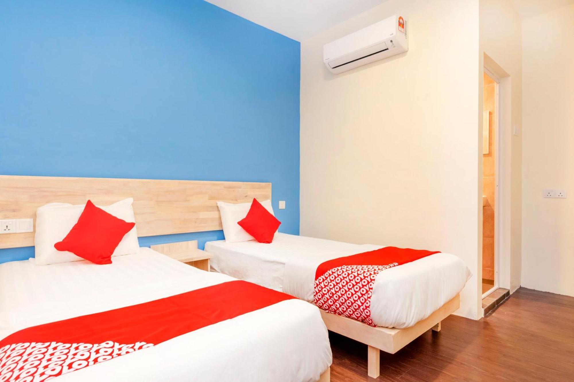 Oyo 778 Bmw 2 Hotel Muar Esterno foto