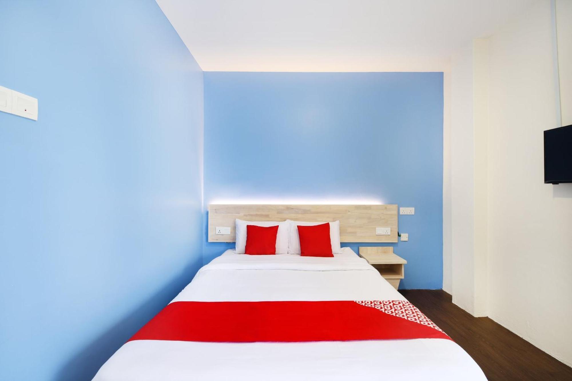 Oyo 778 Bmw 2 Hotel Muar Esterno foto