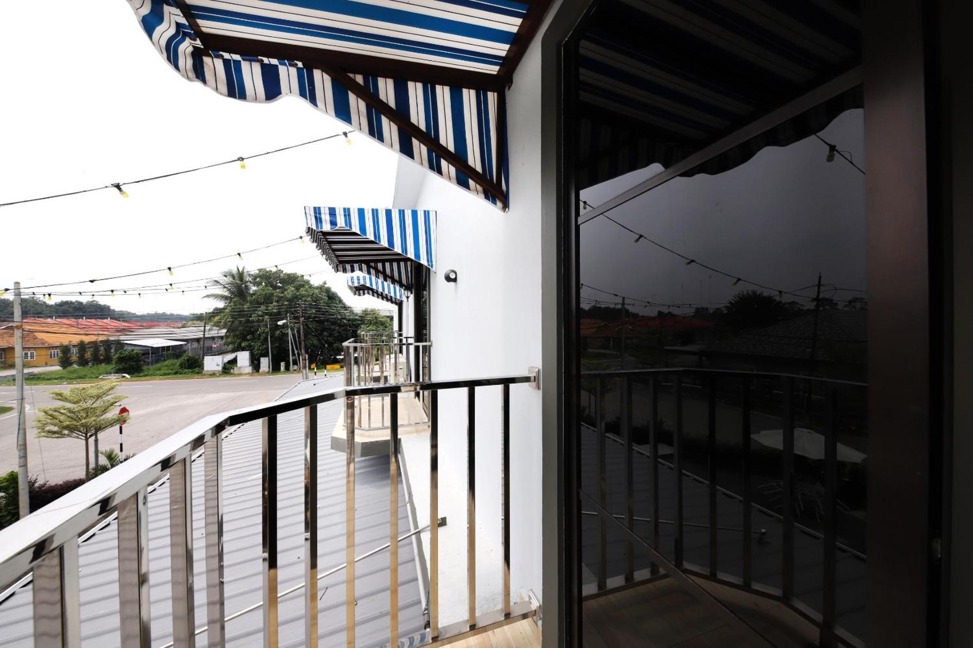 Oyo 778 Bmw 2 Hotel Muar Esterno foto