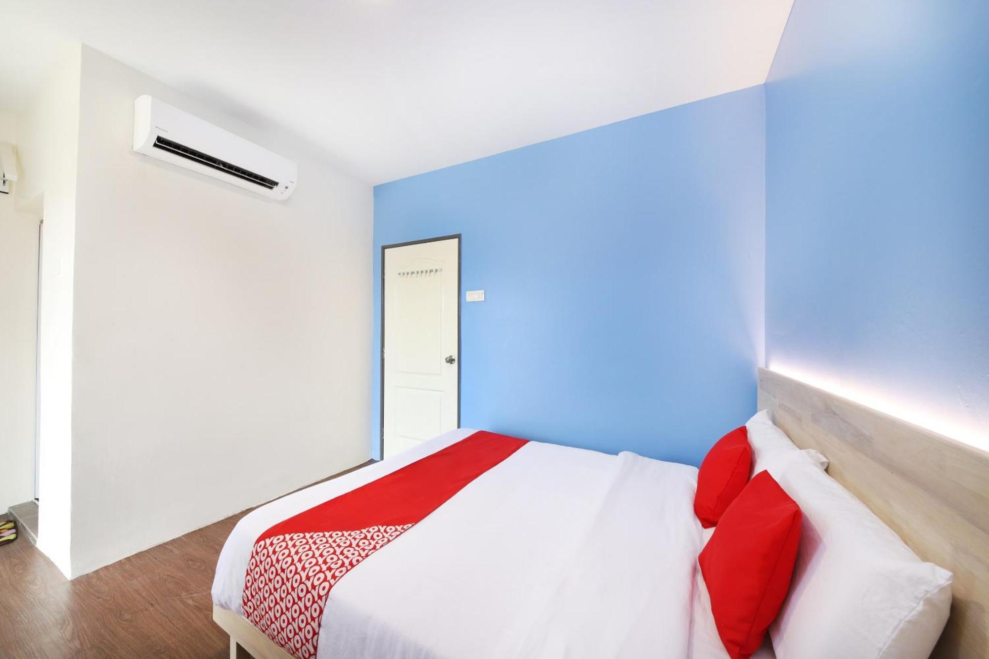 Oyo 778 Bmw 2 Hotel Muar Esterno foto